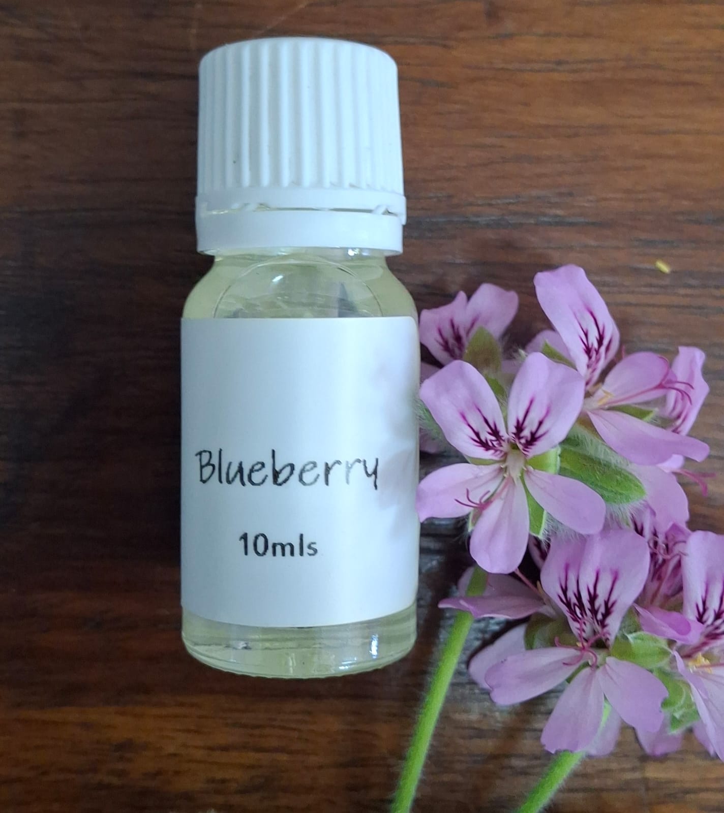 Blueberry Potpourri Oil 10ml – sweet, fruity fragrance oil that fills your space with the fresh scent of ripe blueberries.