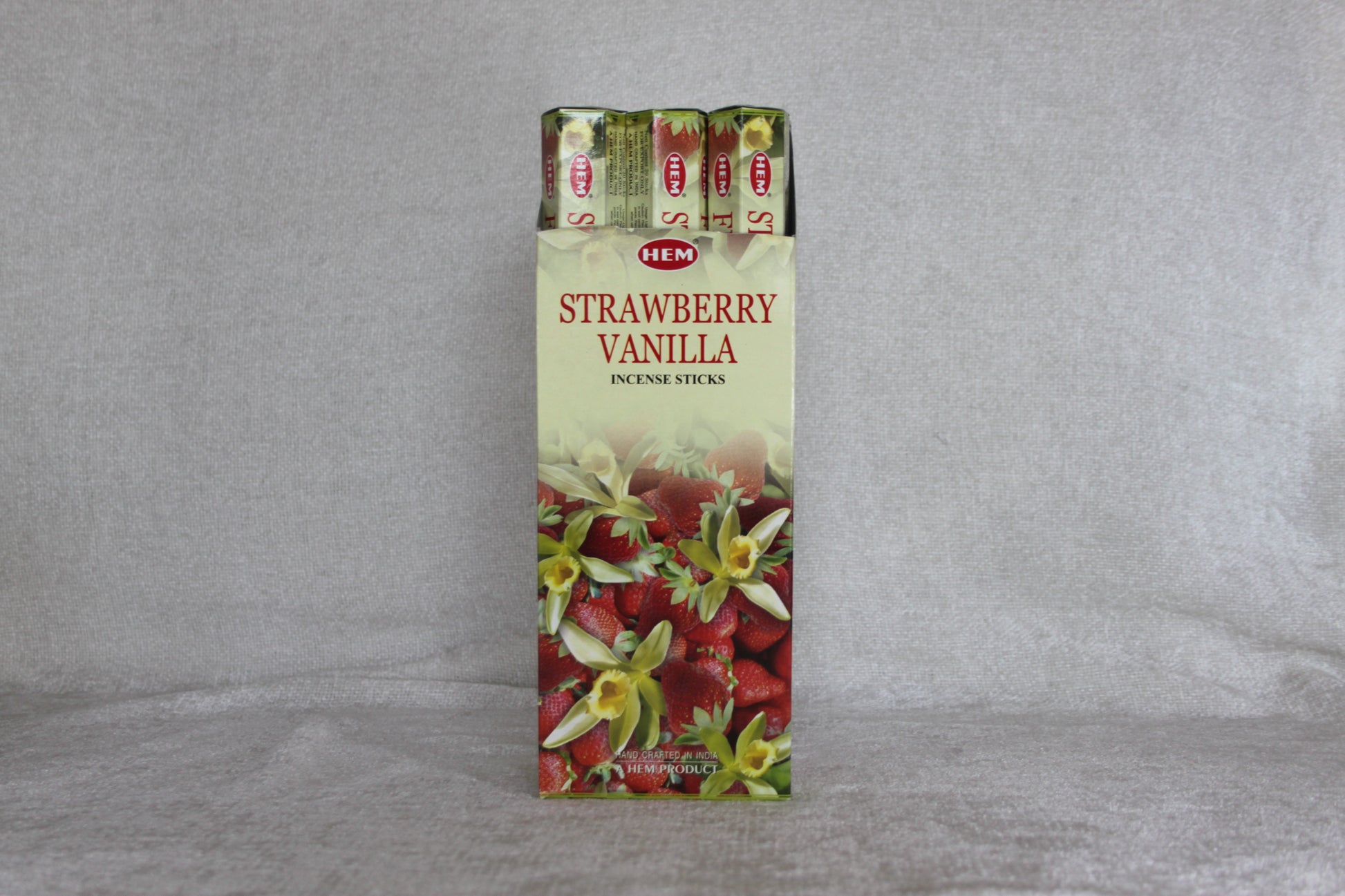 HEM Strawberry Vanilla incense sticks – sweet and calming fragrance for relaxation, meditation, and emotional well-being.