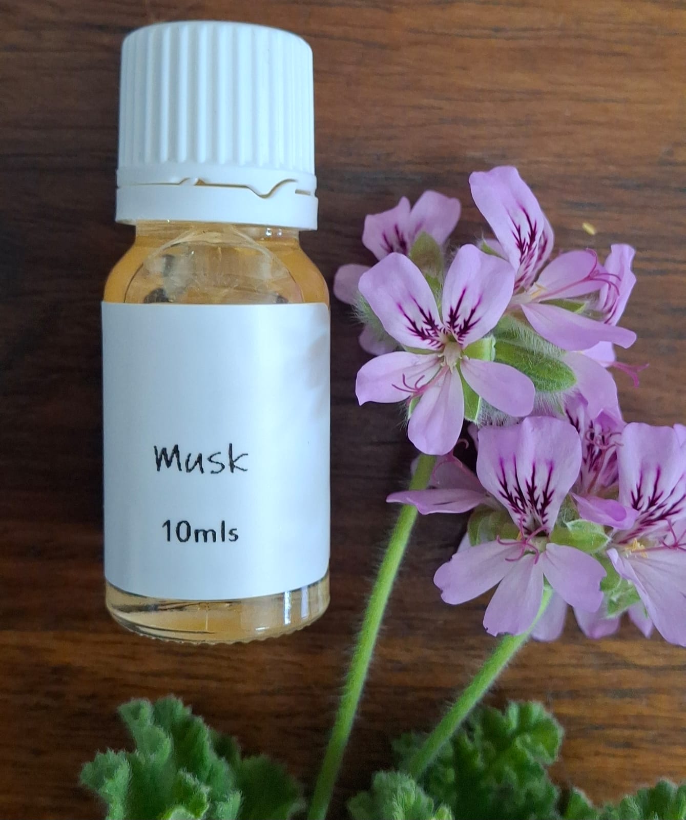 Musk Potpourri Oil 10ml – warm and earthy fragrance oil for creating a cozy, inviting, and sensual atmosphere.