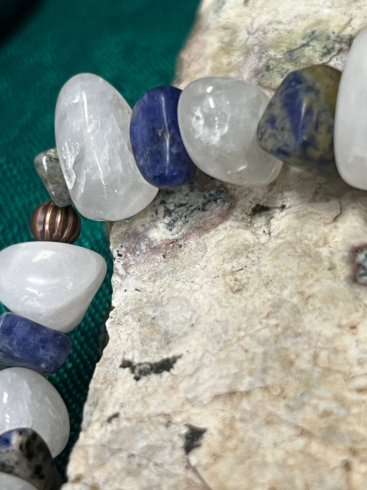 Clear Quartz & Sodalite Crystal Chip Bracelet