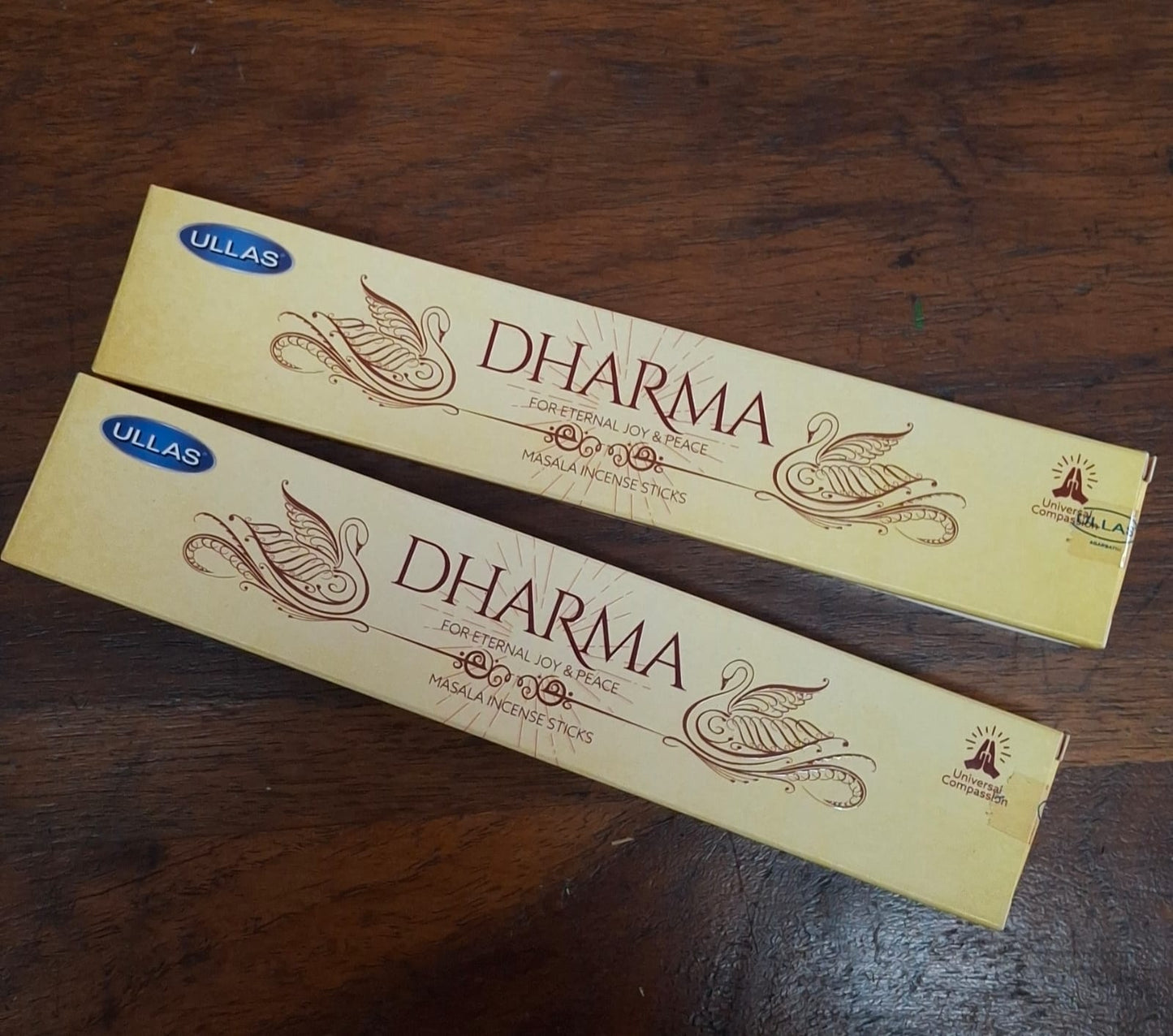 HEM Dharma Incense Sticks – spiritually grounding incense with a soothing, balanced aroma that promotes mindfulness, harmony, and inner peace. Ideal for meditation, prayer, and creating a tranquil sacred space.