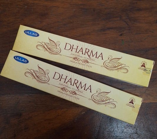 HEM Dharma Incense Sticks – spiritually grounding incense with a soothing, balanced aroma that promotes mindfulness, harmony, and inner peace. Ideal for meditation, prayer, and creating a tranquil sacred space.