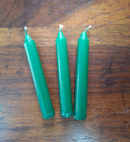 Mini green candle – for growth, abundance, balance, and manifesting positive energy