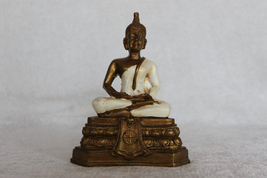 White and Gold Meditating Buddha