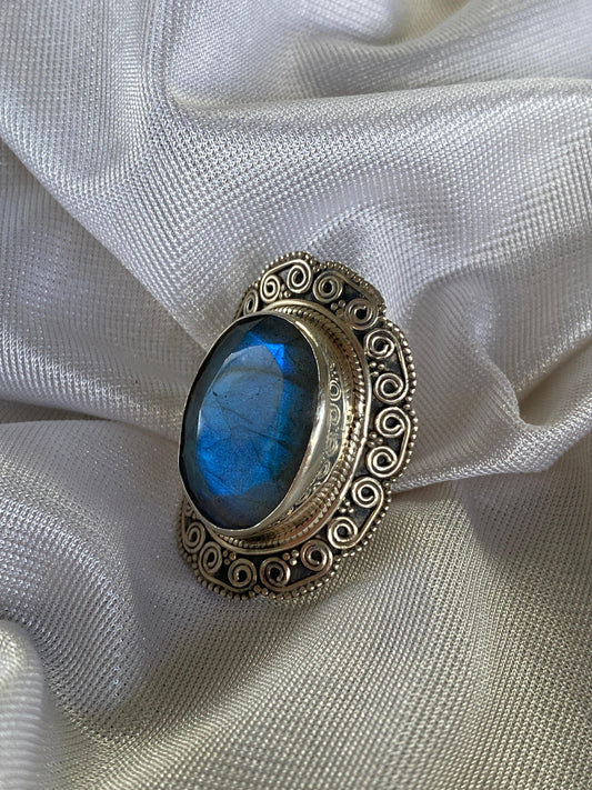 Labradorite Sterling Silver Ring