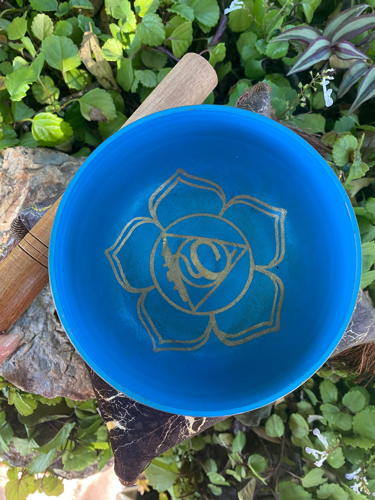 Throat Chakra Tibetan Singing Bowl